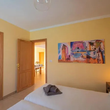 Casa Ostoja - Heated Pool & Spacious *