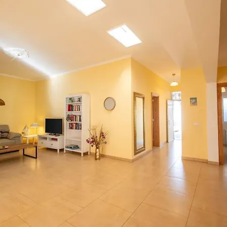 Casa Ostoja - Heated Pool & Spacious * 플라야블랑카