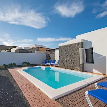 Casa Ostoja - Heated Pool & Spacious 플라야블랑카