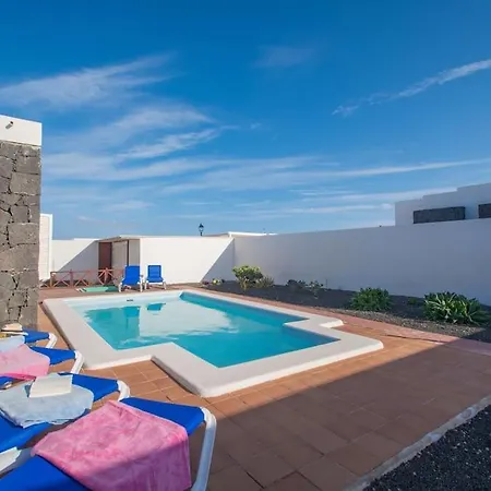 Casa Ostoja - Heated Pool & Spacious 펜션 *